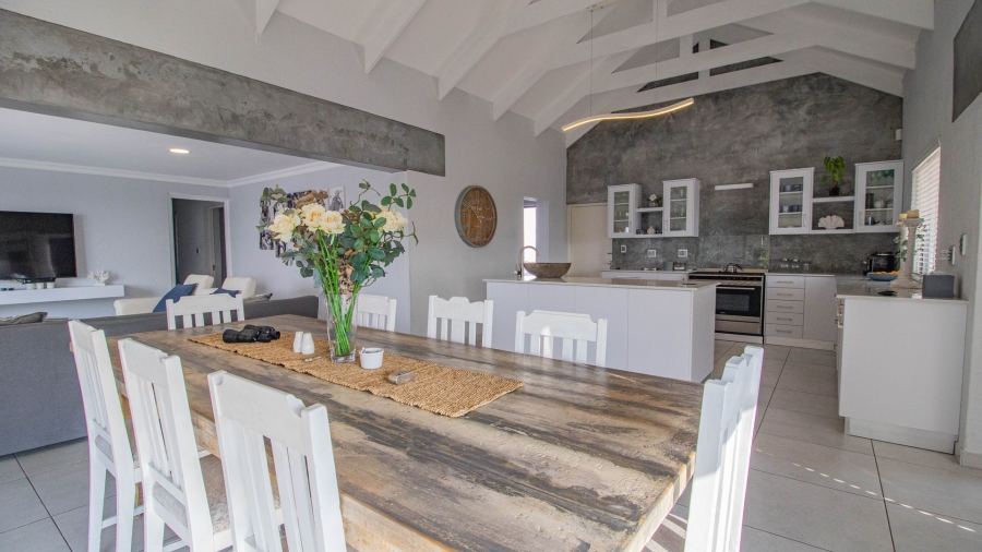 3 Bedroom Property for Sale in Da Gama Bay Western Cape